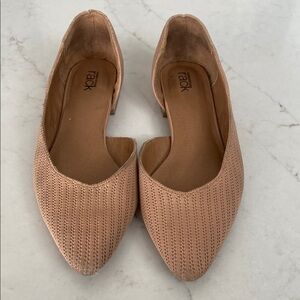 Nordstrom Tan Flats Woven Texture Rounded Toe